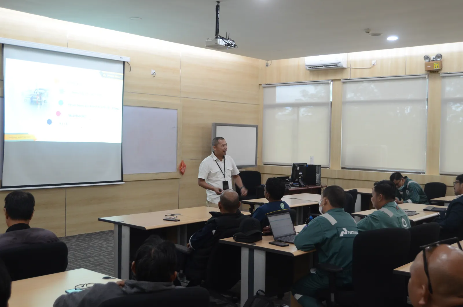 Sesi Pembinaan Ahli K3 Kimia & Listrik